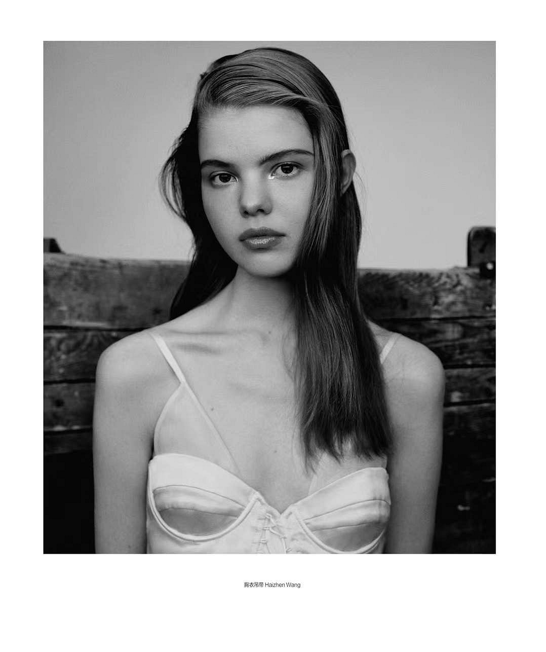 Taya Kuchinskaya portfolio photo 11